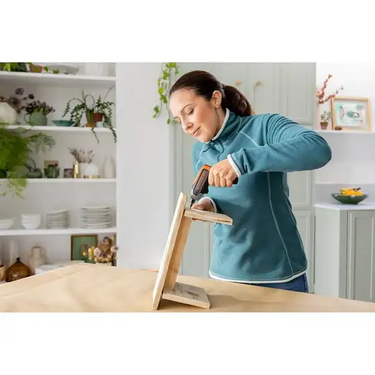 wkrętak akumulatorowy 3,6V z 10 końcówkami 1/4", Black+Decker [BCF611CK-QW] 1,5Ah
