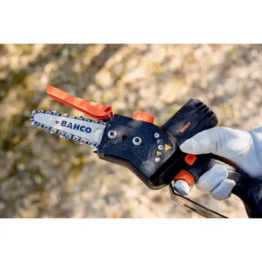 Akumulatorowa kompaktowa piła łańcuchowa 110 mm, 3x4.2Ah, Bahco [BCL15IB]