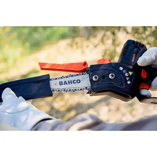 Akumulatorowa kompaktowa piła łańcuchowa 110 mm, 3x4.2Ah, Bahco [BCL15IB]