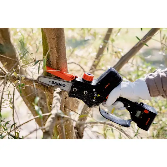 Akumulatorowa kompaktowa piła łańcuchowa 110 mm, 3x4.2Ah, Bahco [BCL15IB]