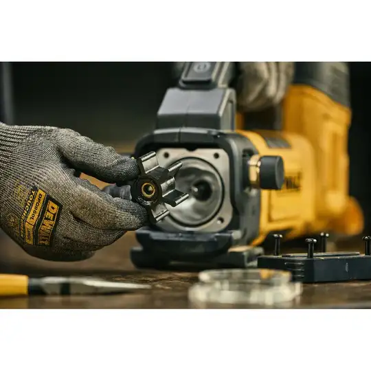 Akumulatorowa pompa transferowa, 18V XR, DEWALT [DCE050N-XJ]