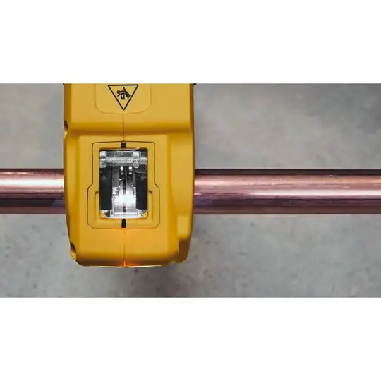Akumulatorowa przecinarka do rur miedzianych 18V XR DEWALT [DCE154N-XJ]