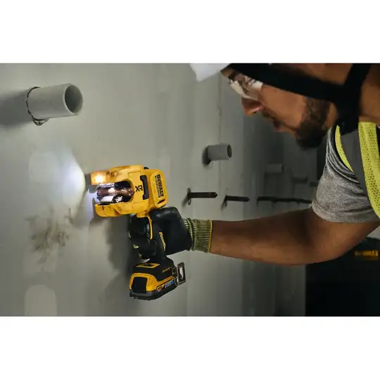 Akumulatorowa przecinarka do rur miedzianych 18V XR DEWALT [DCE154N-XJ]