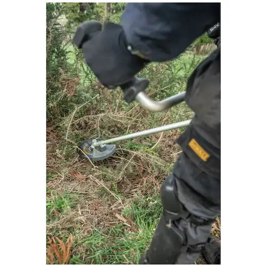 Akumulatorowa wykaszarka leśna, 25cm, 54V XR FLEXVOLT, DEWALT [DCMBC723N-XJ]
