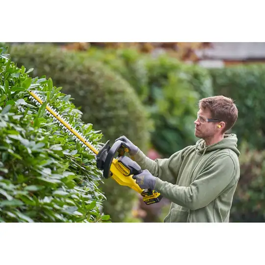 Akumulatorowe nożyce do żywopłotu 55cm, 18V, FATMAX V20, STANLEY [SFMCHT655B-XJ]