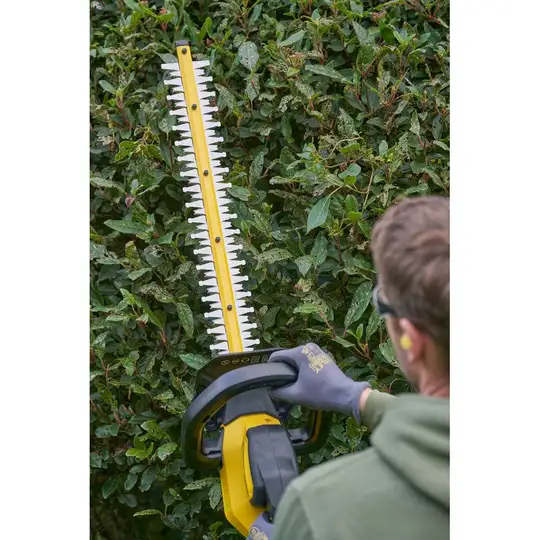 Akumulatorowe nożyce do żywopłotu 55cm, 18V, FATMAX V20, STANLEY [SFMCHT655B-XJ]