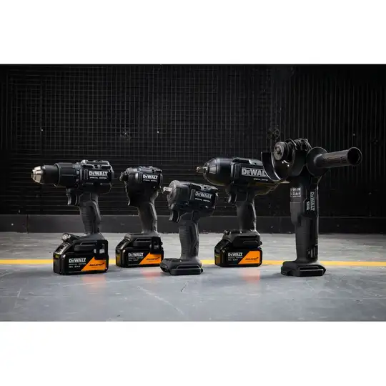 Akumulatorowy zestaw Combo DCD86M + DCF86M + DCF99M + DCF92M + DCG45M, 3x5Ah, 18V XR, DEWALT [DCK5222MP3T-QW] edycja MCLAREN