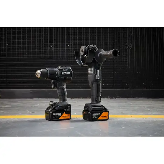 Akumulatorowy zestaw Combo DCD86M + DCG45M, 2x5Ah, 18V XR, DEWALT [DCK2223MP2T-QW] edycja MCLAREN
