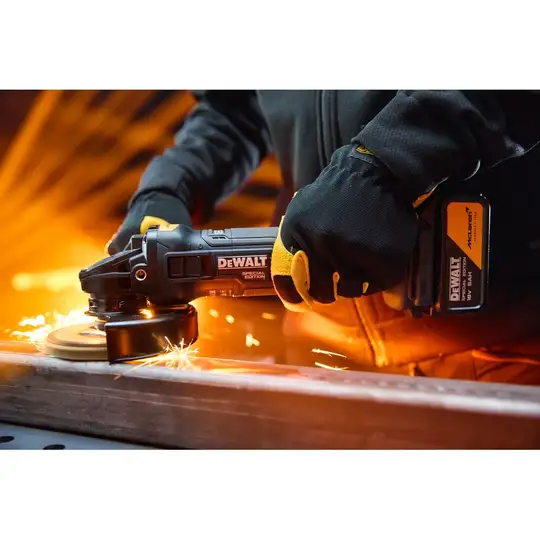Akumulatorowy zestaw Combo DCD86M + DCG45M, 2x5Ah, 18V XR, DEWALT [DCK2223MP2T-QW] edycja MCLAREN