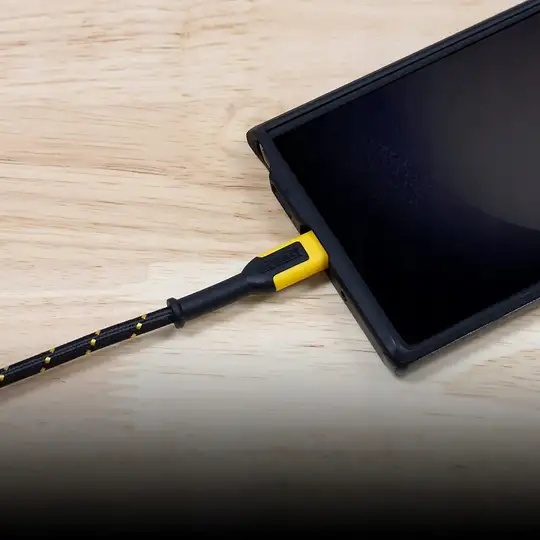 Kabel zasilający USB-A do USB-C, 1,2m DEWALT [EF-DXMA131-1361-DWG]