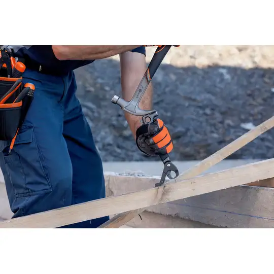 Kompaktowy przyrząd do wyciągania gwoździ ze sprężyną wewnętrzną, Bahco [36]