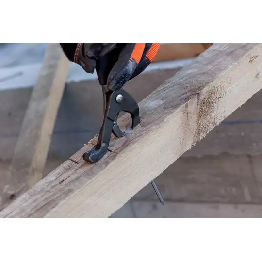 Kompaktowy przyrząd do wyciągania gwoździ ze sprężyną wewnętrzną, Bahco [36]