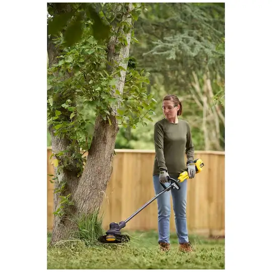 Podkaszarka żyłkowa 18V, 28/33cm, 4Ah, FATMAX V20, Stanley [SFMSTB930M-QW]