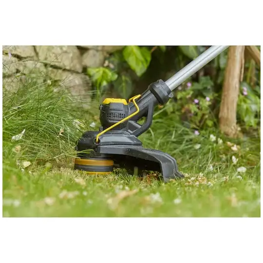 Podkaszarka żyłkowa 18V, 33CM, akumulator 4Ah, ładowarka 2A, FATMAX V20, Stanley [SFMCST933M1-QW]