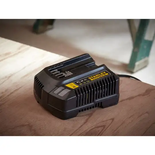 Szybka ładowarka 18V 4A, FATMAX V20, STANLEY [SFMCB14-QW]