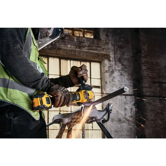 akumulatorowa bezszczotkowa szlifierka kątowa 125mm, 18V Li-Ion 1x6,0Ah XR FELXVOLT DeWALT [DCG409VST1-QW] z regulacją obrotów