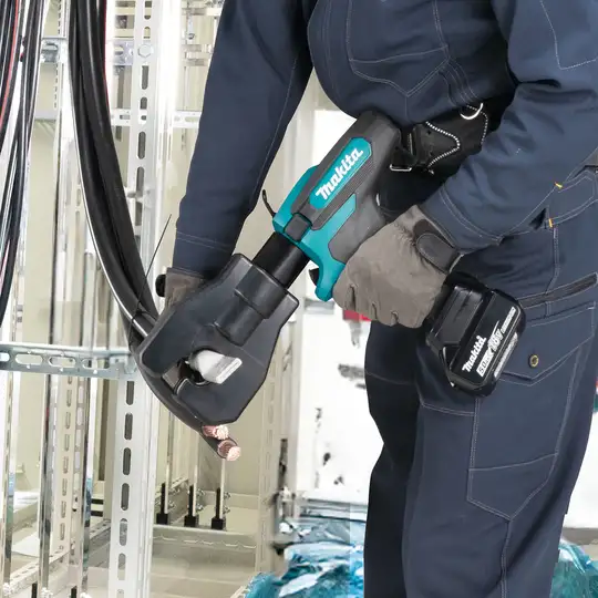 akumulatorowa hydrauliczna prasa do kabli, 31mm, 18V, LXT, Makita [DTC303ZK]