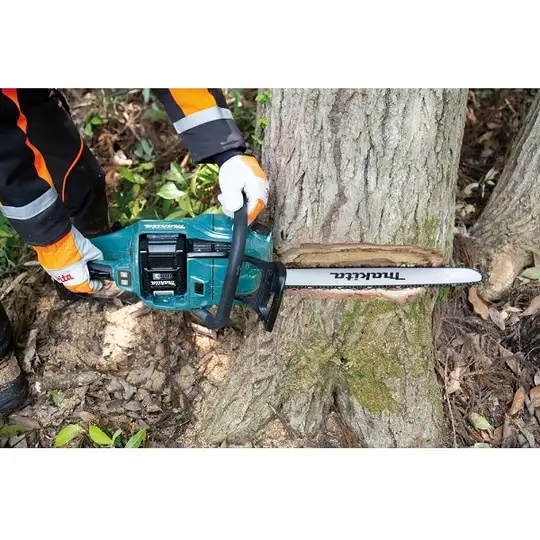 akumulatorowa pilarka łańcuchowa 40cm, 40V max XGT, Makita [UC030GZ01]