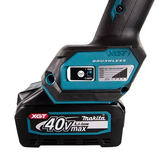 akumulatorowa szlifierka kątowa 125mm, 40V max Li-Ion, serii XGT, 2 x 4,0 Ah, Makita [GA023GM201]