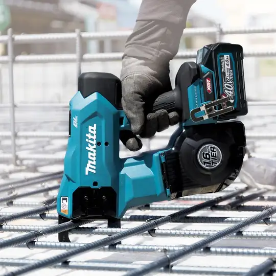 akumulatorowa wiązarka do prętów zbrojeniowych 40V max XGT Makita [TR001GZ]