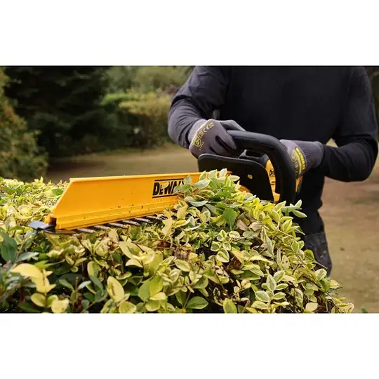 akumulatorowe nożyce do żywopłotu 60cm, 18V XR, DEWALT [DCMHT567P1-QW] 5,0Ah