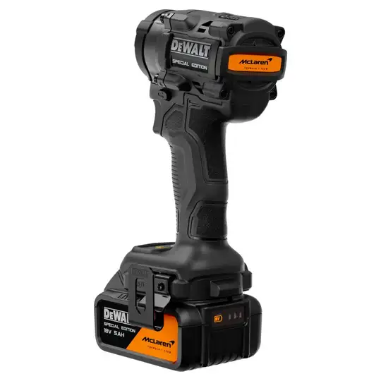 akumulatorowy klucz udarowy 1/2", 406Nm, 2x5.0Ah, 18V XR, DeWalt [DCF92MP2T-QW] edycja MCLAREN