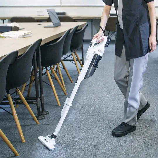 akumulatorowy odkurzacz pionowy, 12V, biały, Makita [CL200FDZ]