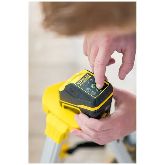 samopoziomujący laser krzyżowy z wiązką zieloną, FCL-G, FATMAX, Stanley [FMHT77586-1] zasięg do 30m.