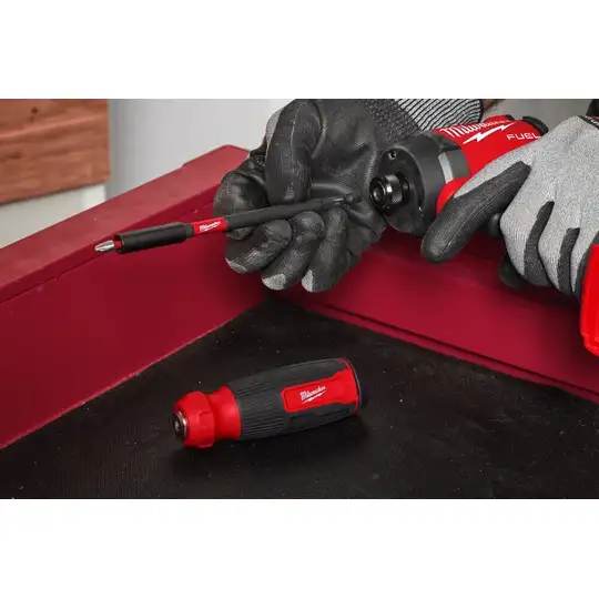 wkrętak ręczny z magazynkiem, uchwyt 1/4", Shockwave, Milwaukee [4932498174]