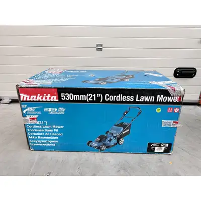 OUTLET: akumulatorowa kosiarka do trawy 2x18V, 53cm, 70l, Makita [DLM538Z-OUTLET]