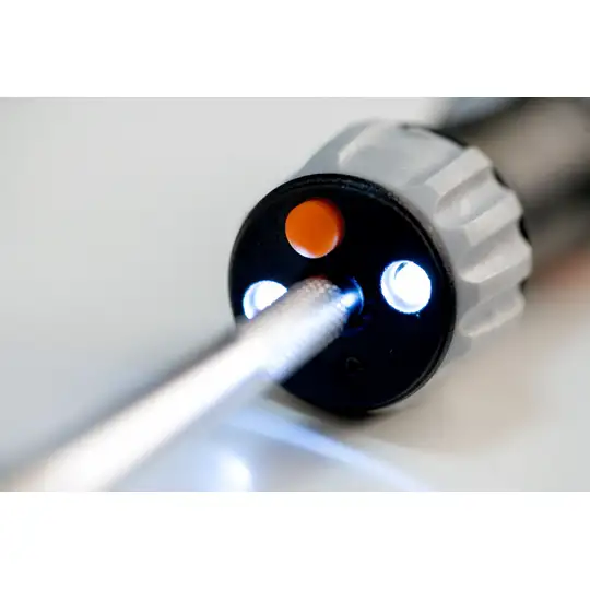 Wkrętak ręczny z lampką LED, magazynkiem i grzechotką, uchwyt 1/4", BAHCO [808050L]