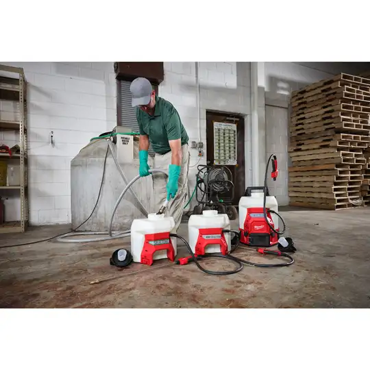 Zbiornik na chemię do akumulatorowego opryskiwacza plecakowego, pojemność 15L, M18 BBPFP2-CST, MILWAUKEE [4933498964]
