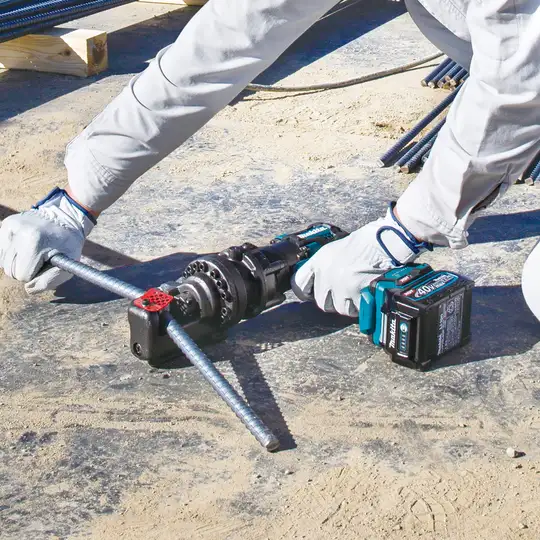 akumulatorowa przecinarka do prętów zbrojeniowych 3-16mm, XGT, 40V max, Makita [SC001GZK]