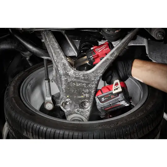 akumulatorowy kompaktowy klucz udarowy, 1/2", 18V, M18 FUEL,  339 Nm, M18 FIW2F12-0, Milwaukee [4933498058]