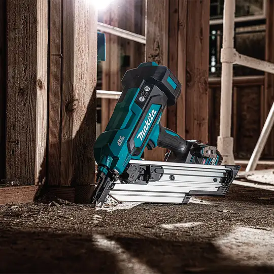 gwoździarka akumulatorowa do gwoździ 50-90mm, 40V MAX, XGT, Makita [BN001GZ]