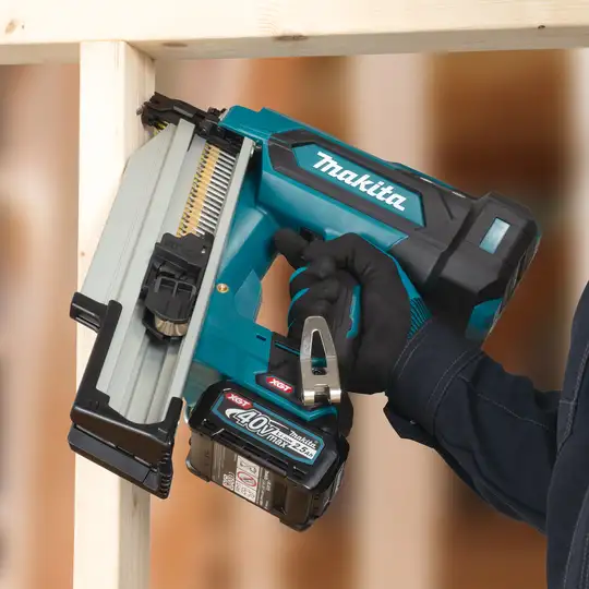 gwoździarka akumulatorowa do gwoździ 50-90mm, 40V MAX, XGT, Makita [BN002GZ]