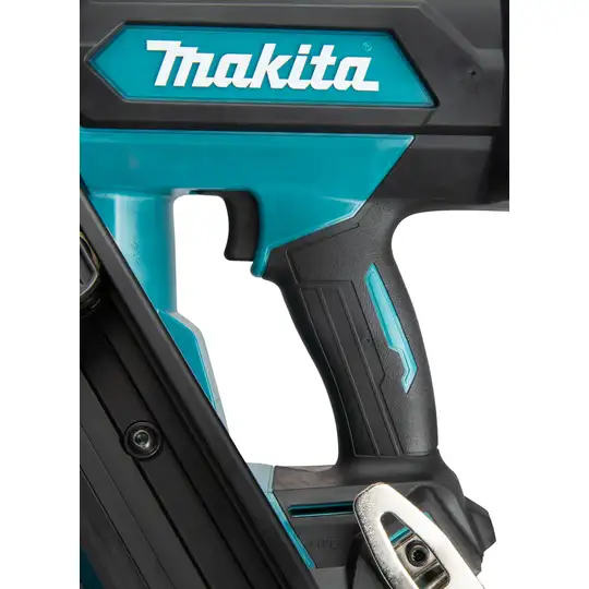 gwoździarka akumulatorowa do gwoździ z łbem okrągłym 38-64mm, LXT, 18V, Makita [DBN640ZK]