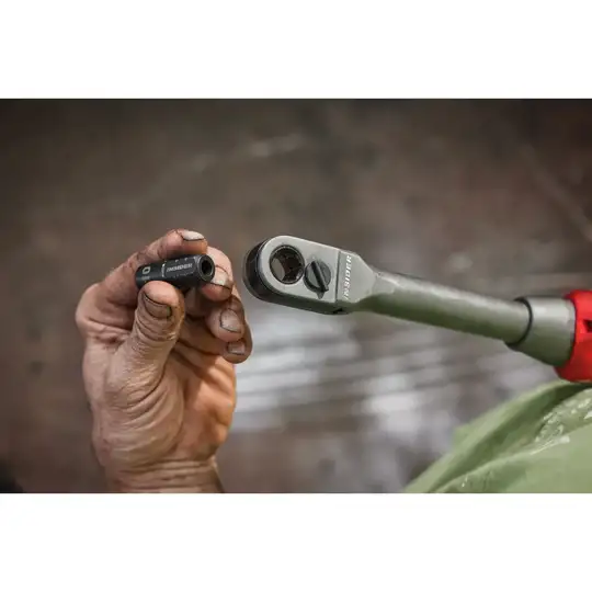 klucz zapadkowy grzechotka akumulatorowa 81Nm, 1/4" i 3/8", 12V, INSIDER, M12 FUEL, M12 FPTR-0, Milwaukee [4933499413]