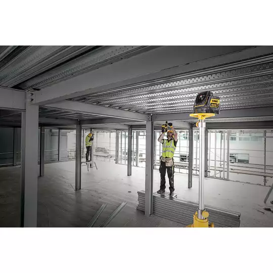 samopoziomujący laser krzyżowy z wiązką czerwoną 15m, DeWalt [DW0811]