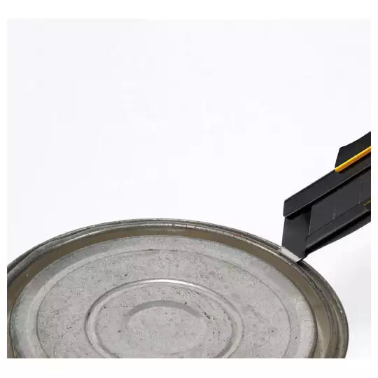 Nóż z chowanym ostrzem łamanym 18 mm i ostrzem płaskim "Driver Cutter" Tajima [DC560B]