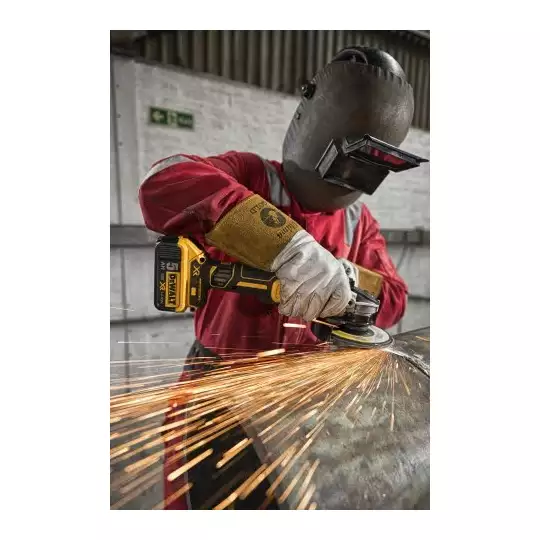 akumulatorowa bezszczotkowa szlifierka kątowa 125mm, 18V Li-Ion 2x5,0Ah DeWALT [DCG405P2]