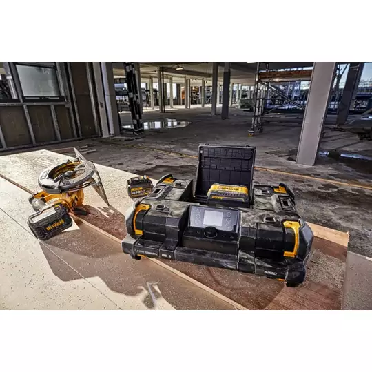 radio budowlane z ładowarką Bluetooth'em TSTAK DeWalt [DWST1-81078]