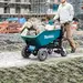 Akumulatorowe wózki transportowe Makita przetestowane w terenie!