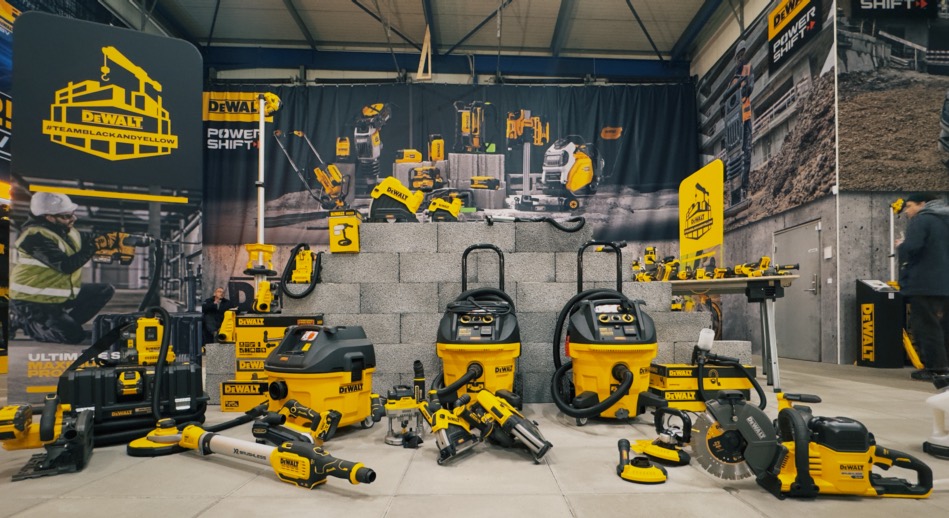 dewalt experience center sekcja perform & protect